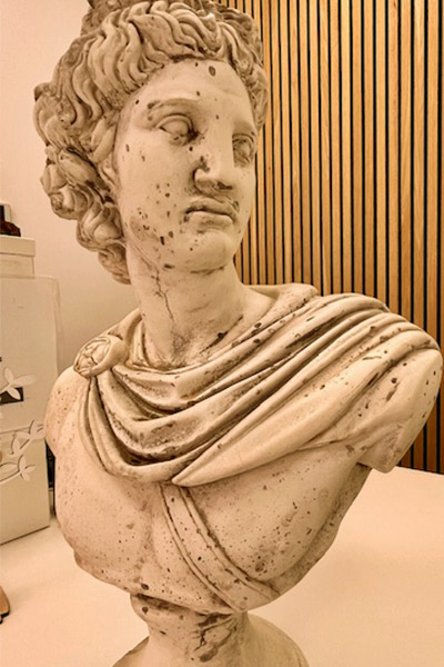 bust-apollo